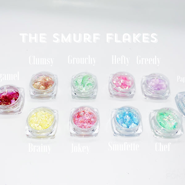 The Smurf’s eyeshadow flakes